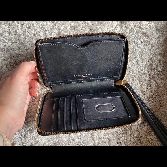 Marc Jacobs Wrislet - Picture 2 of 2